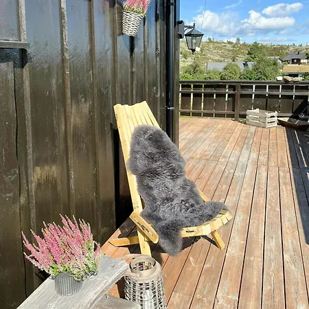 Дом отдыха Mountain With Jacuzzi In Gautefall Drangedal