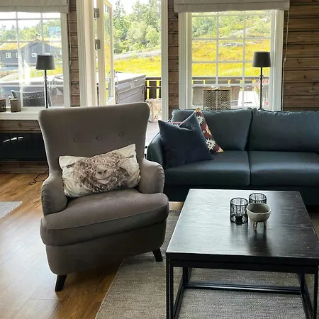 Mountain With Jacuzzi In Gautefall Дом отдыха Drangedal