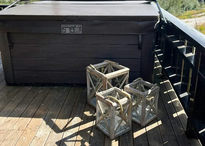 Semesterbostad Mountain With Jacuzzi In Gautefall